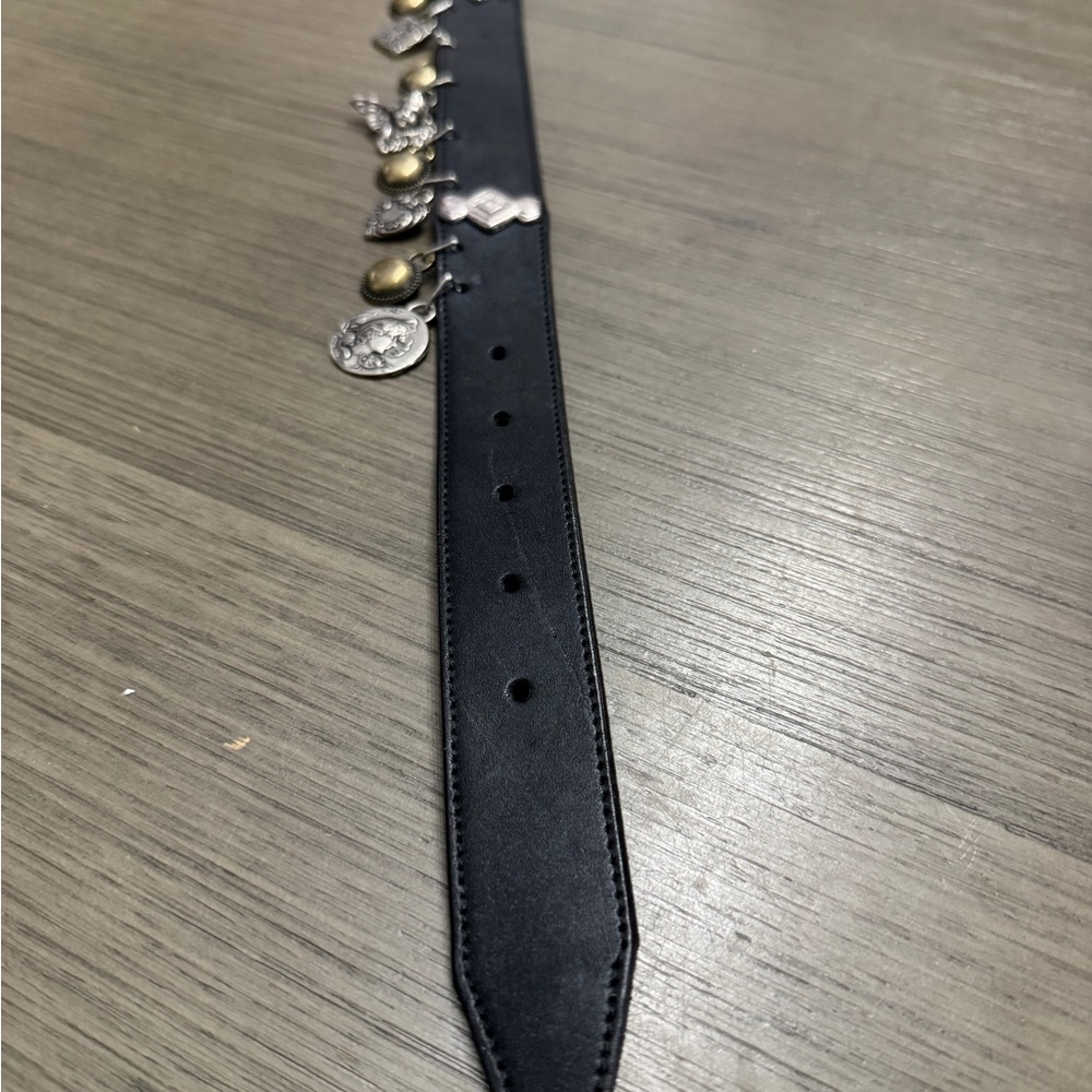 Vintage 90’s Brighton Black Leather Belt with Conchos and Charms - Picture 4 of 11